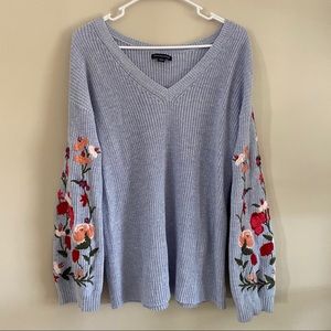 American Eagle ❁ Floral Embroidered Sweater